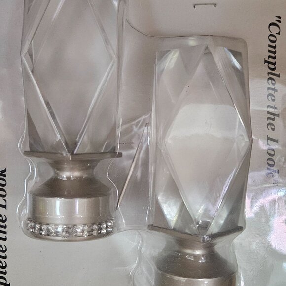 Curtain finials - Picture 3 of 3